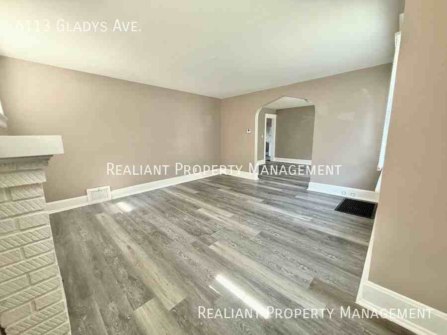 6113 Gladys Ave - Photo 2 of 9