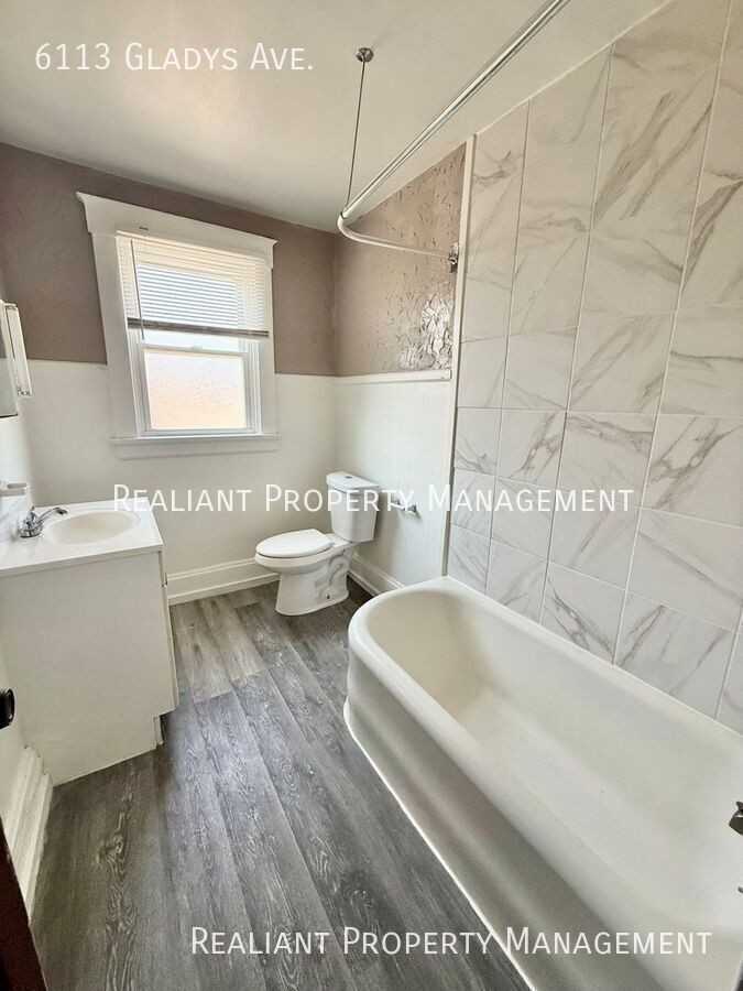 6113 Gladys Ave - Photo 7 of 9