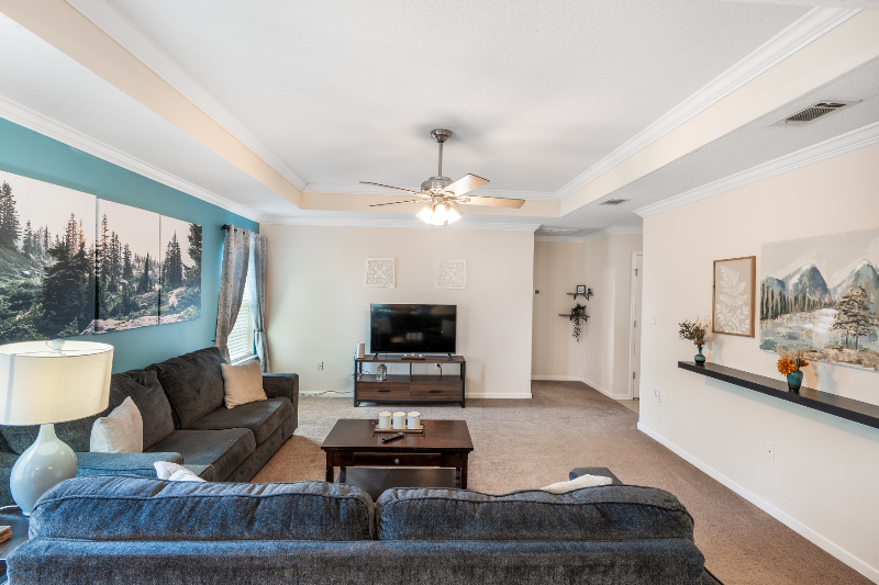 5252 Fortress Cir - Photo 7 of 18