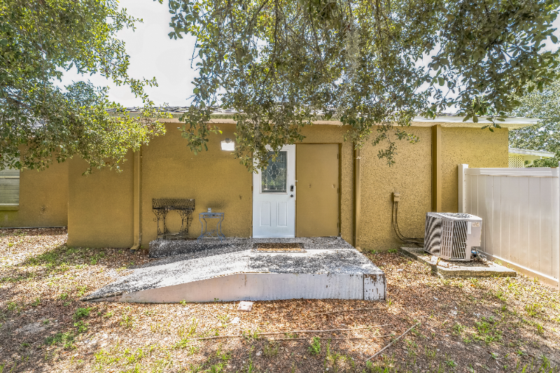 465 Rio Grande Lane #B - Photo 3 of 16