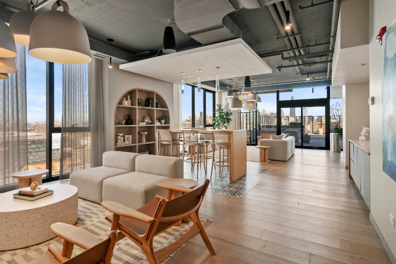 528 South Damen Avenue #1000 - Photo 6 of 20