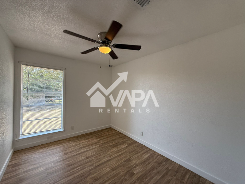 7318 Glen Trl - Photo 6 of 12