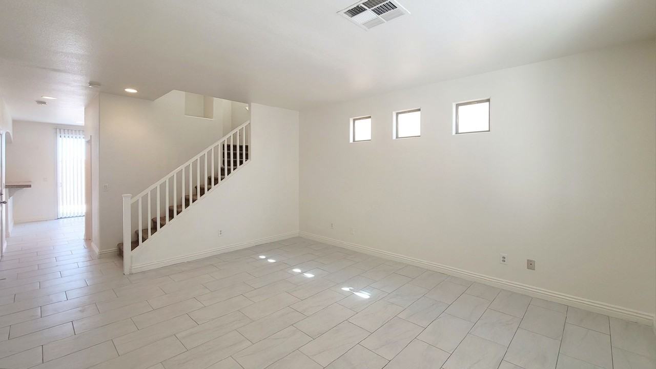 4262 Sugar Drive - Photo 3 of 27