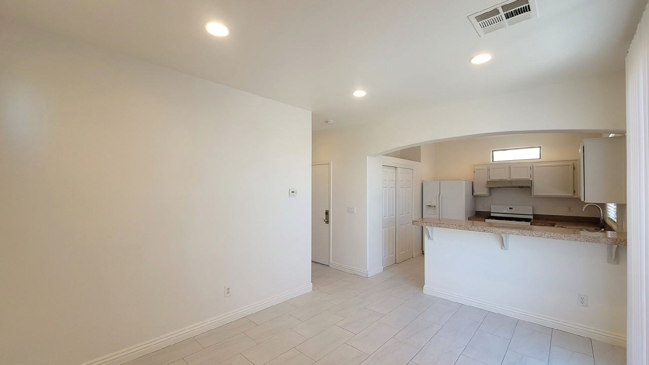 4262 Sugar Drive - Photo 6 of 27