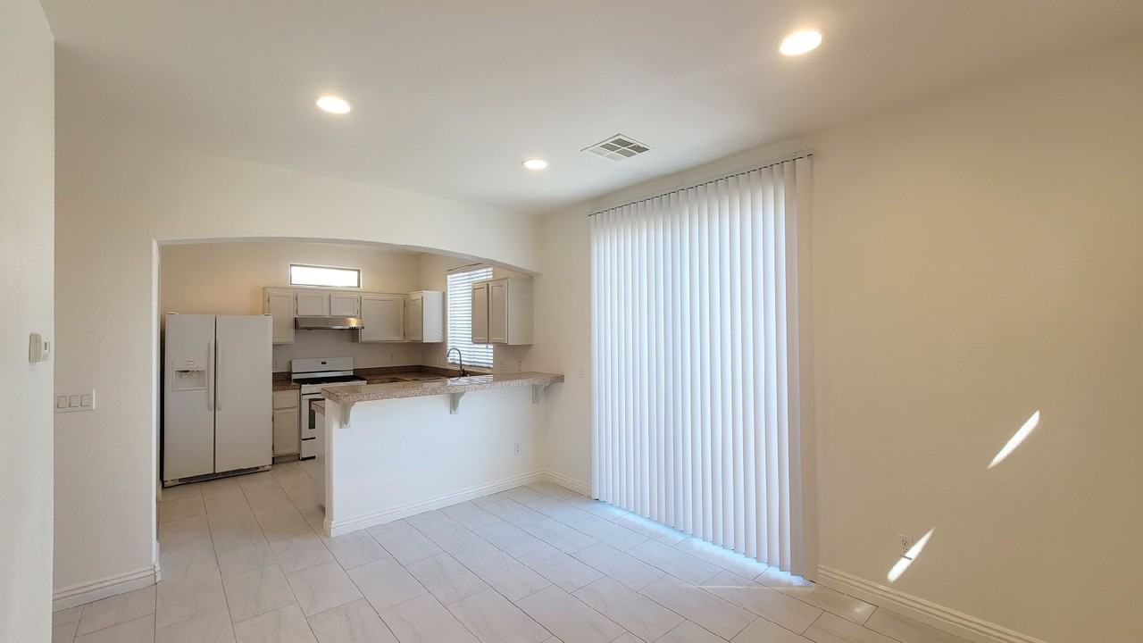 4262 Sugar Drive - Photo 7 of 27