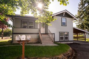 661 11th Ave Sw - Photo 1 of 1