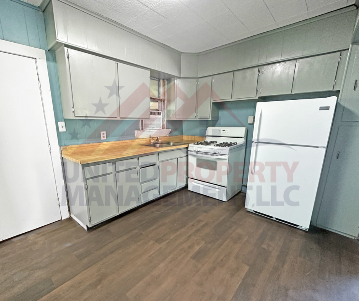 511 W Bonbright St - Photo 2 of 5