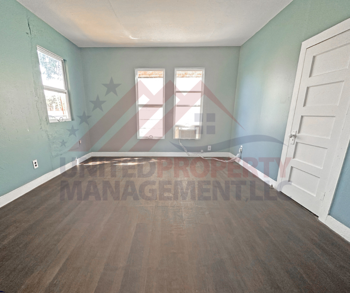 511 W Bonbright St - Photo 4 of 5