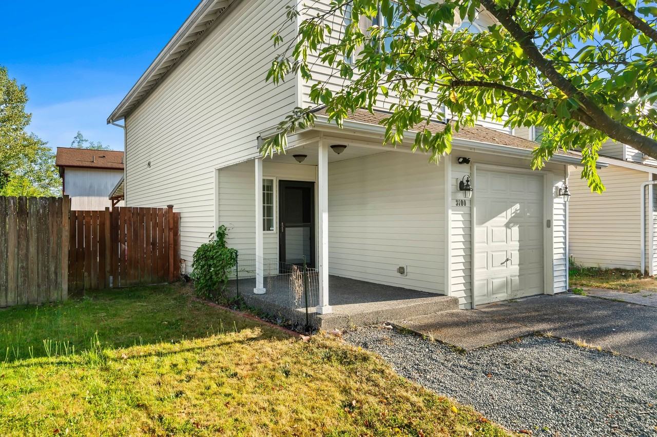 3100 Rosewood St - Photo 2 of 31