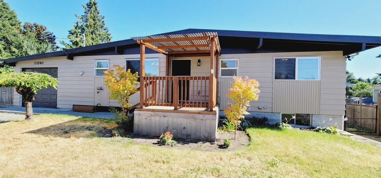 13240 22nd Ave S - Photo 2 of 39