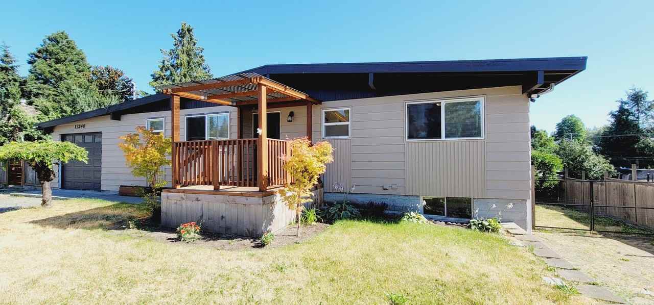 13240 22nd Ave S - Photo 3 of 39