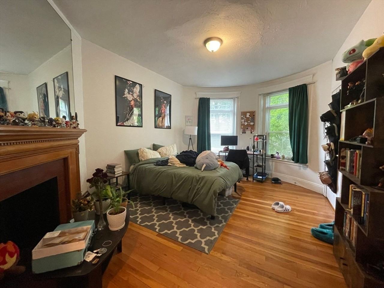 177 Winthrop Rd - Photo 7 of 12