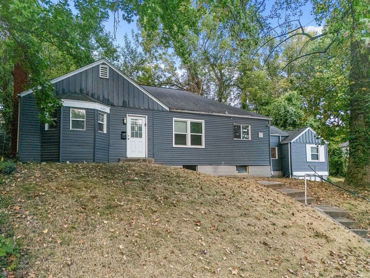 137 Chambers Road - Photo 3 of 28