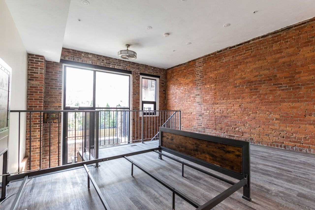 1028 Commonwealth Ave #102 - Photo 6 of 12