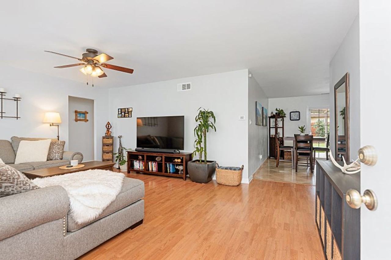 3127 Thunder Drive - Photo 3 of 26