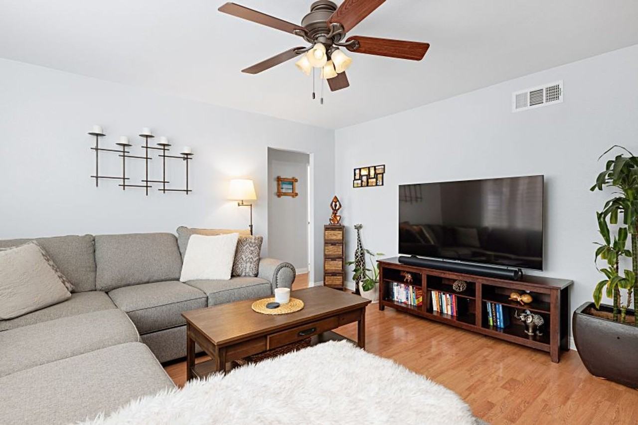 3127 Thunder Drive - Photo 5 of 26