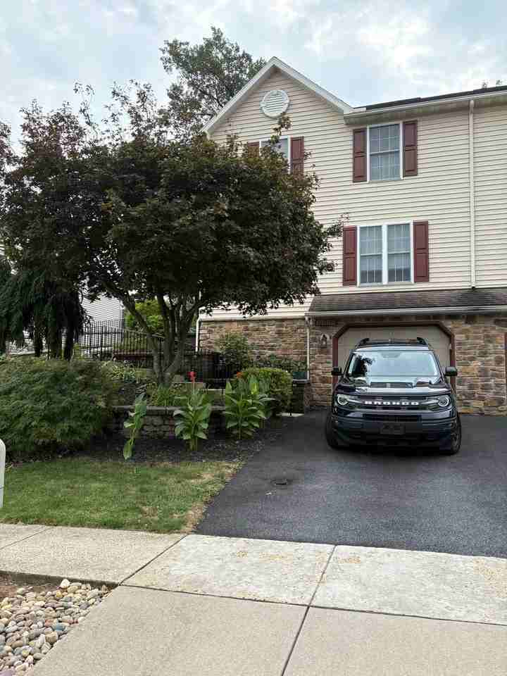 1510 Huron Drive - Photo 2 of 15