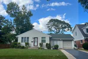 featured image of 11 Elizabeth Ct