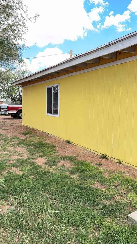 2048 W Cougar Pl - Photo 2 of 17