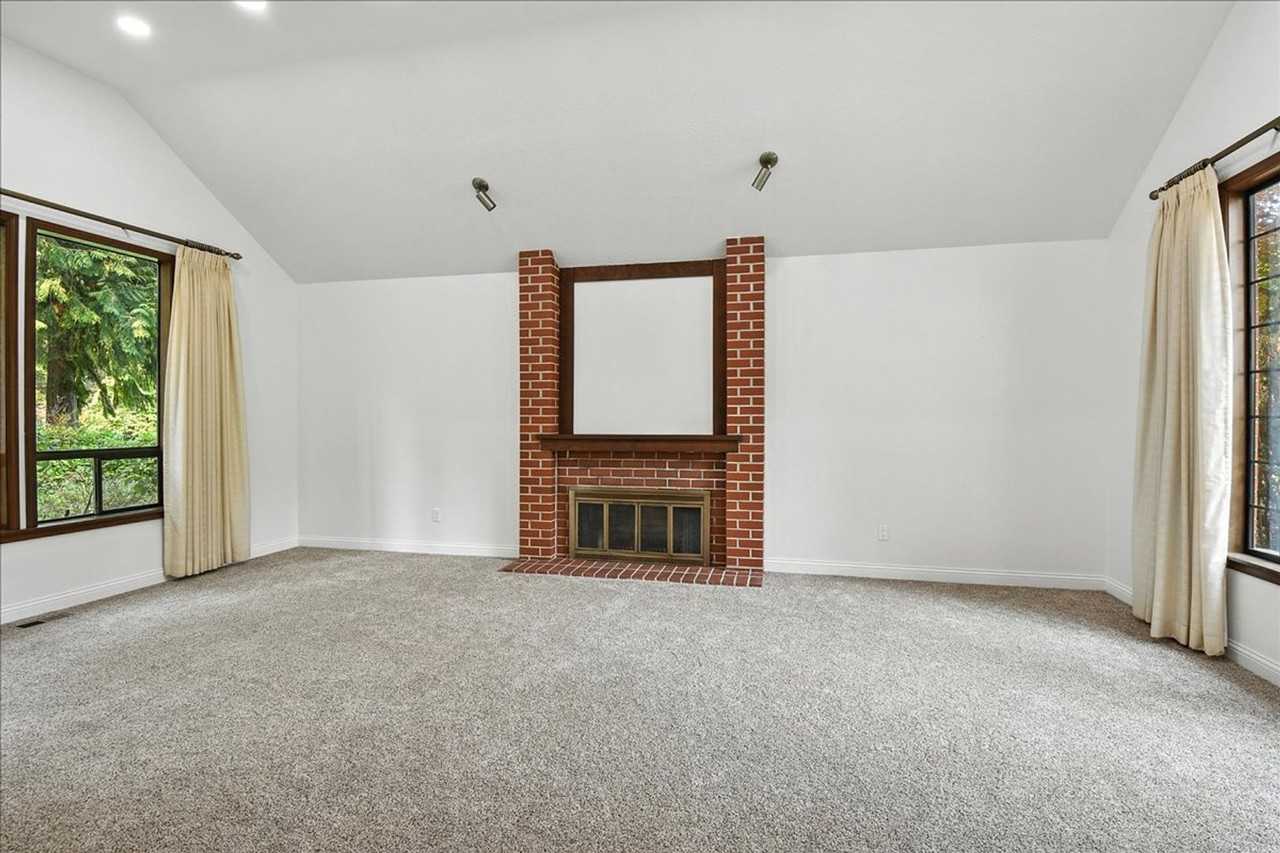 15026 62nd Ave W - Photo 2 of 25