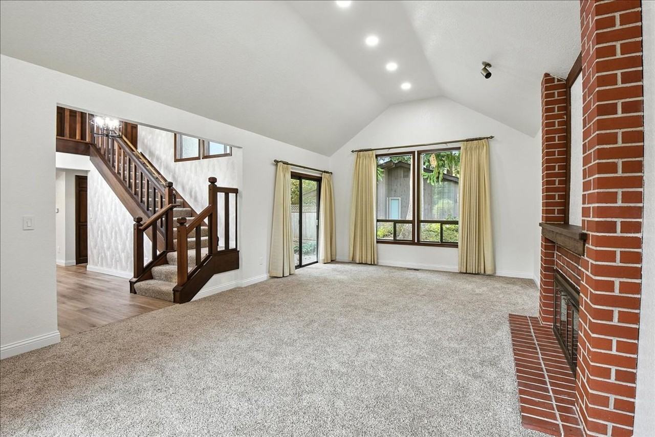 15026 62nd Ave W - Photo 3 of 25