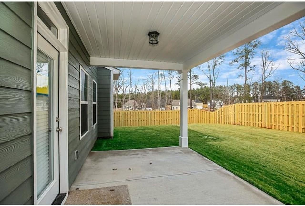 210 Palisade Rdg - Photo 6 of 38