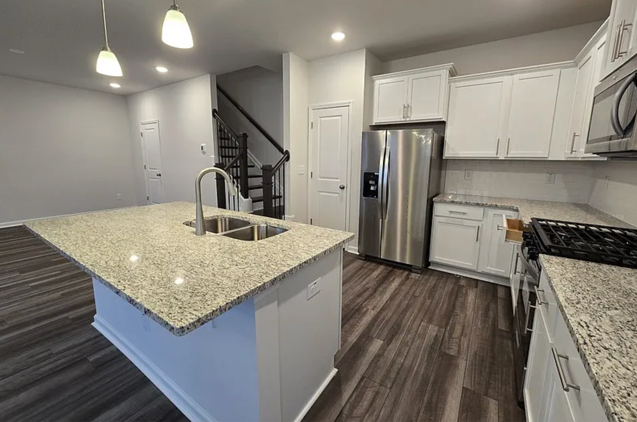 4033 Beckton Trl - Photo 3 of 10