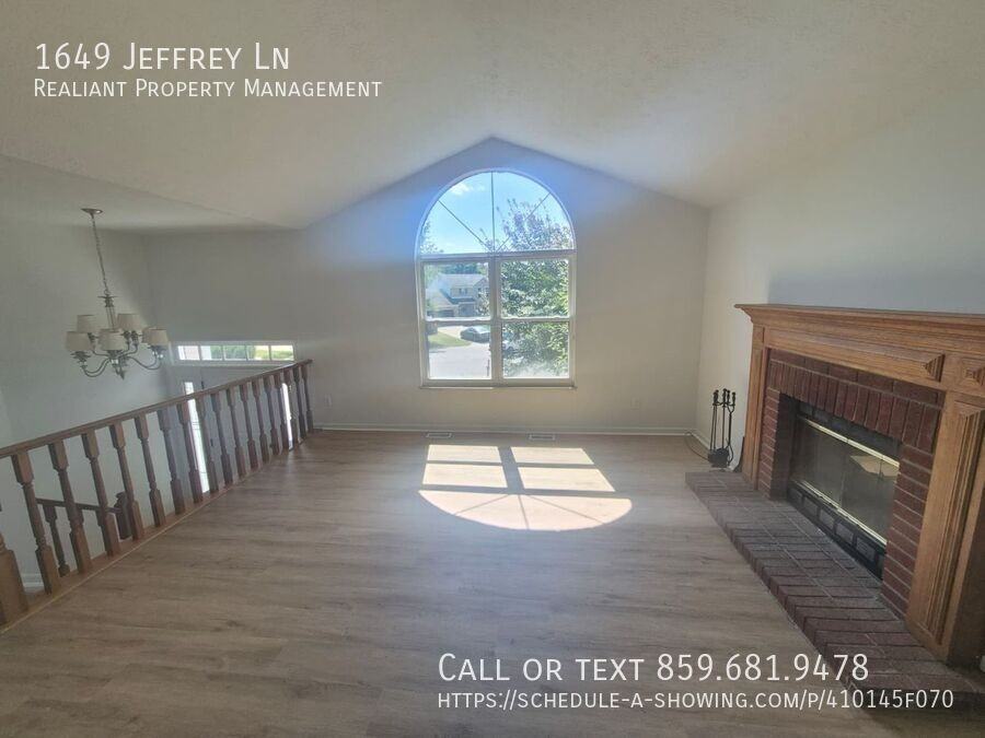 1649 Jeffrey Ln - Photo 3 of 35