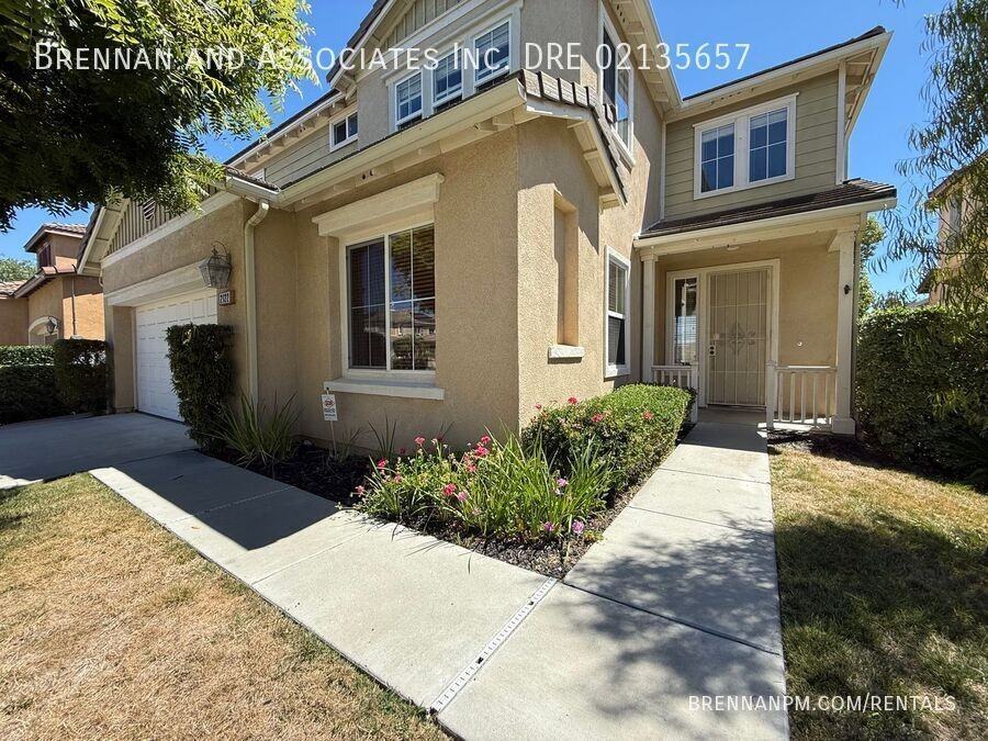 2122 Corte Condesa - Photo 2 of 35