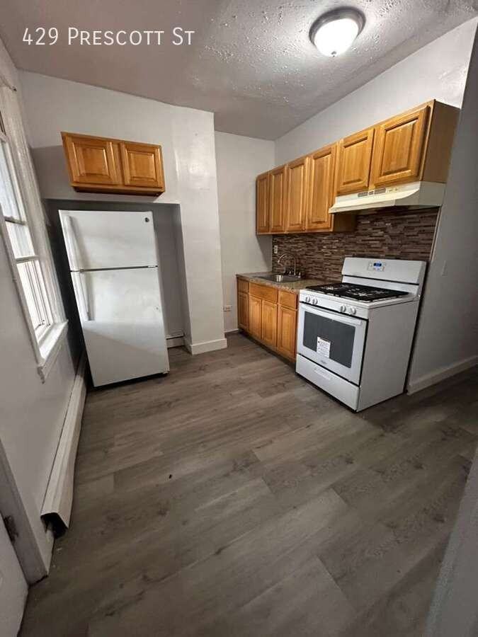 429 Prescott St - Photo 6 of 7