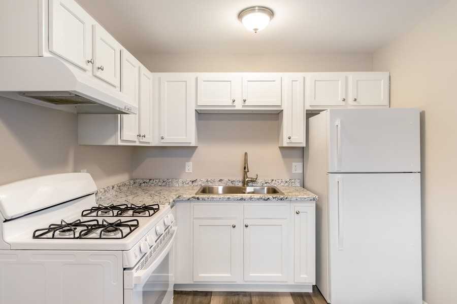 492 East Merrill Avenue #4 - Photo 4 of 13