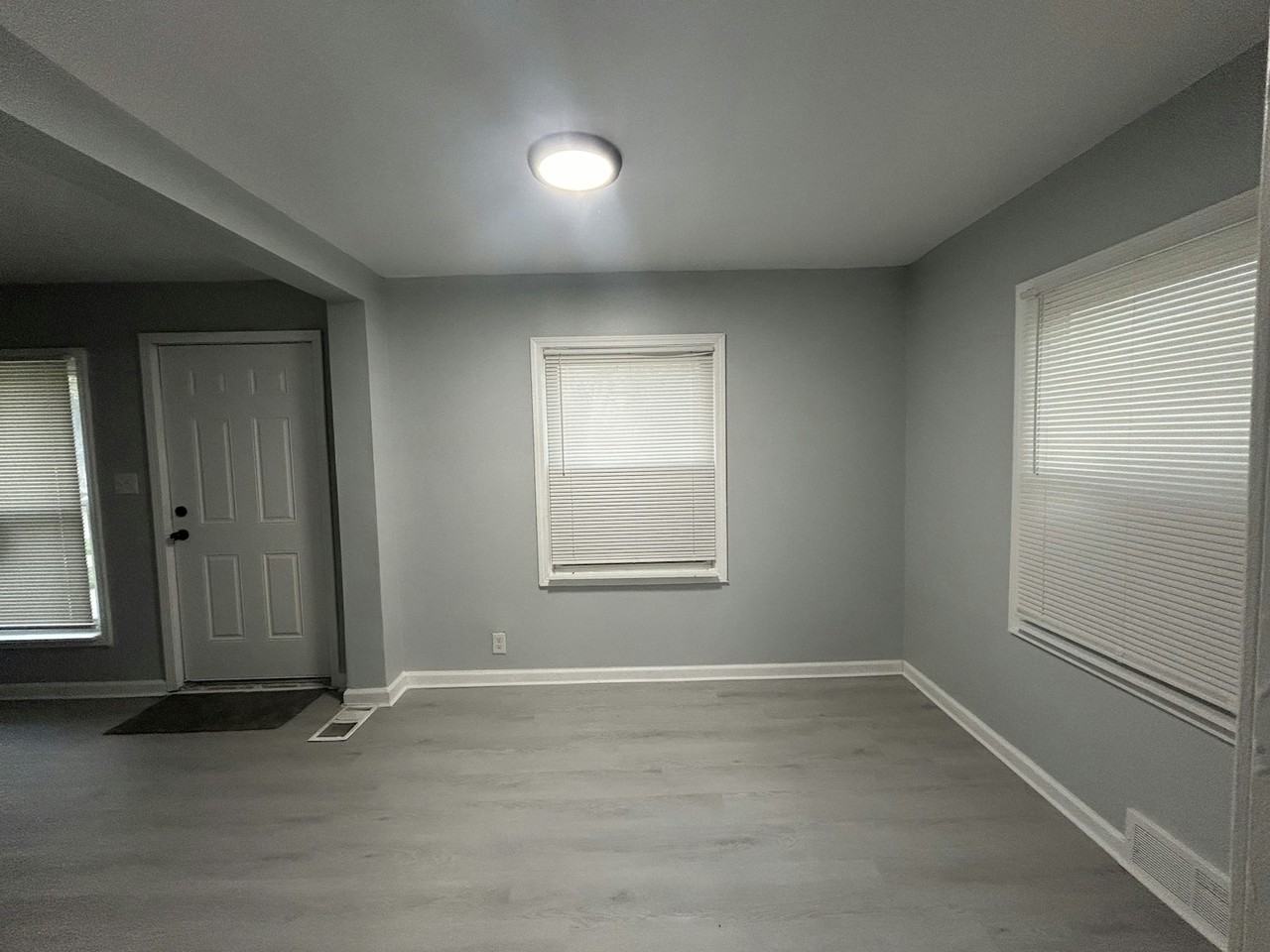 3693 Somerset Avenue - Photo 5 of 24