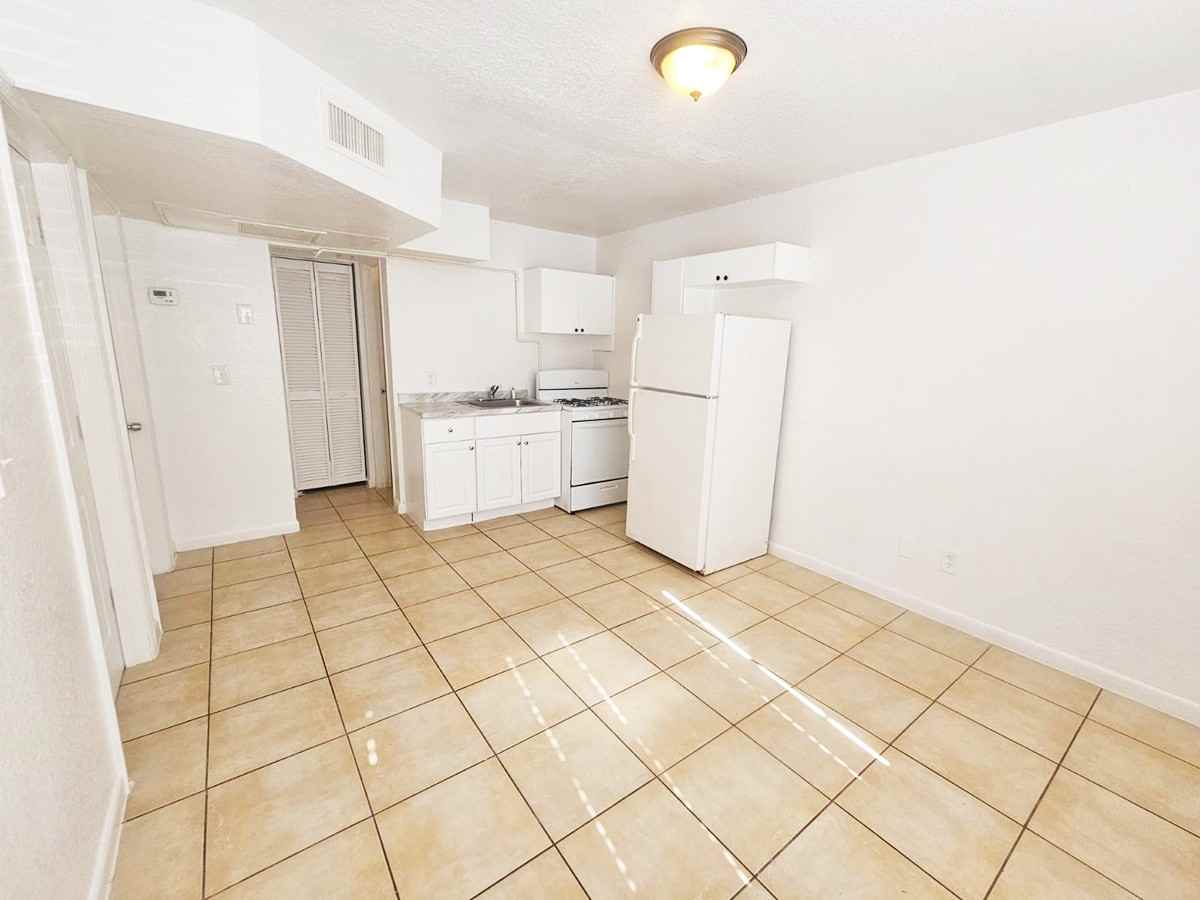 714 Latona Avenue - Photo 3 of 40