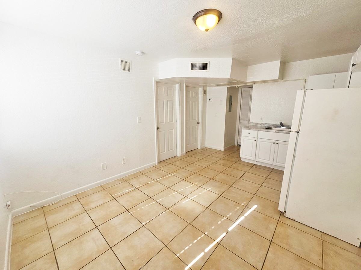 714 Latona Avenue - Photo 4 of 40