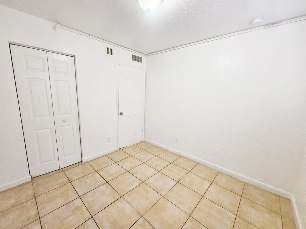 714 Latona Avenue - Photo 6 of 40