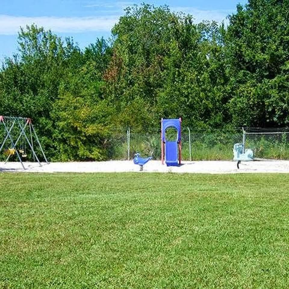 The Seasons - Photo 4 of 50