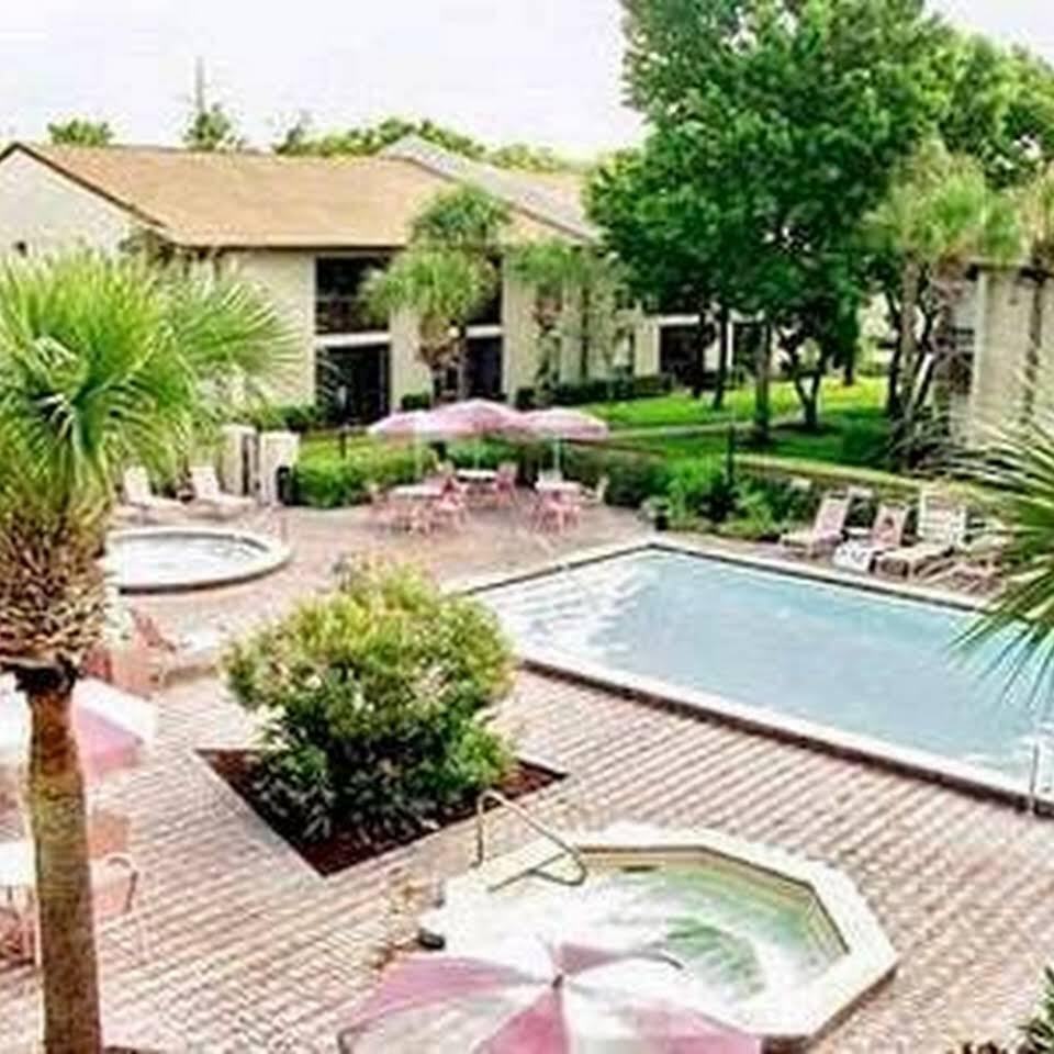 The Seasons - Photo 5 of 50