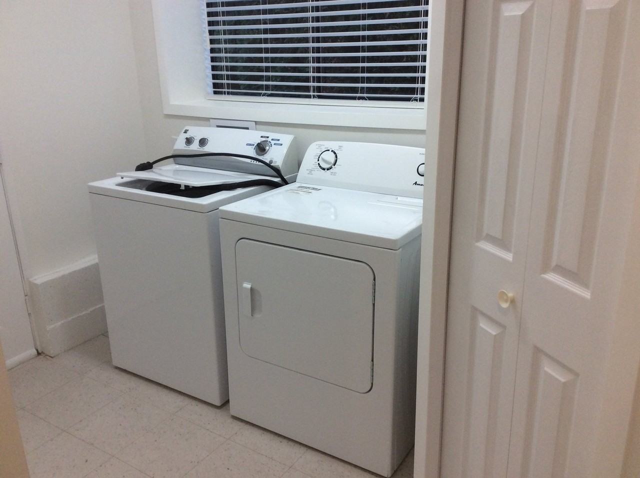 13026 15a Ave - Photo 3 of 5