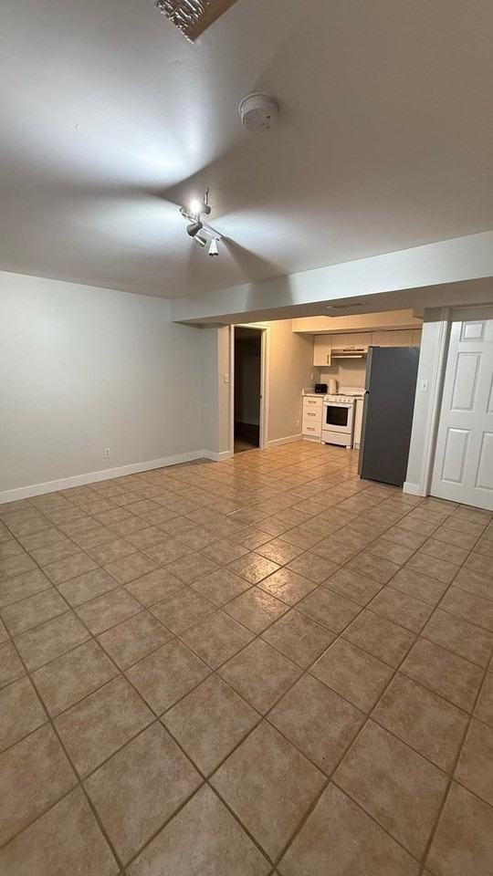 128 Trefusis St - Photo 3 of 11