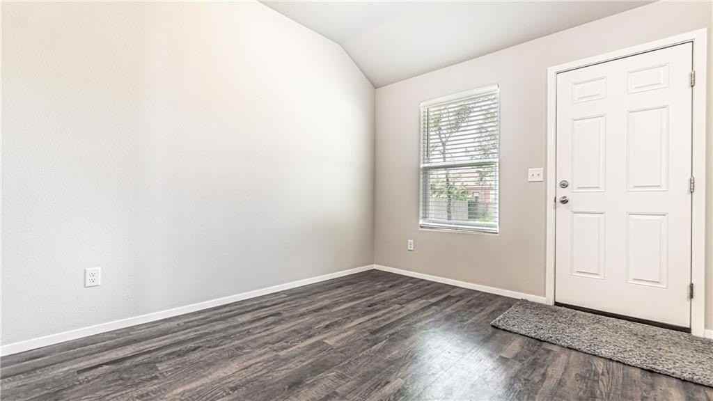 5016 W Colfax Loop - Photo 4 of 15