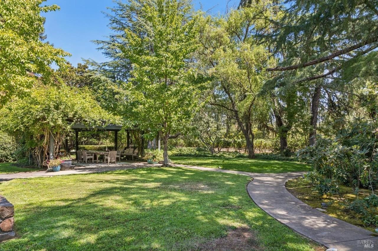 1819 Zinfandel Ln - Photo 7 of 50