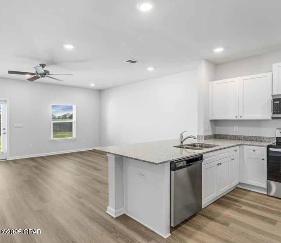 1713 Jakes Dr - Photo 2 of 10