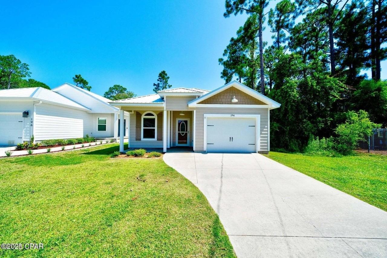 194 Escanaba Ave - Photo 2 of 35