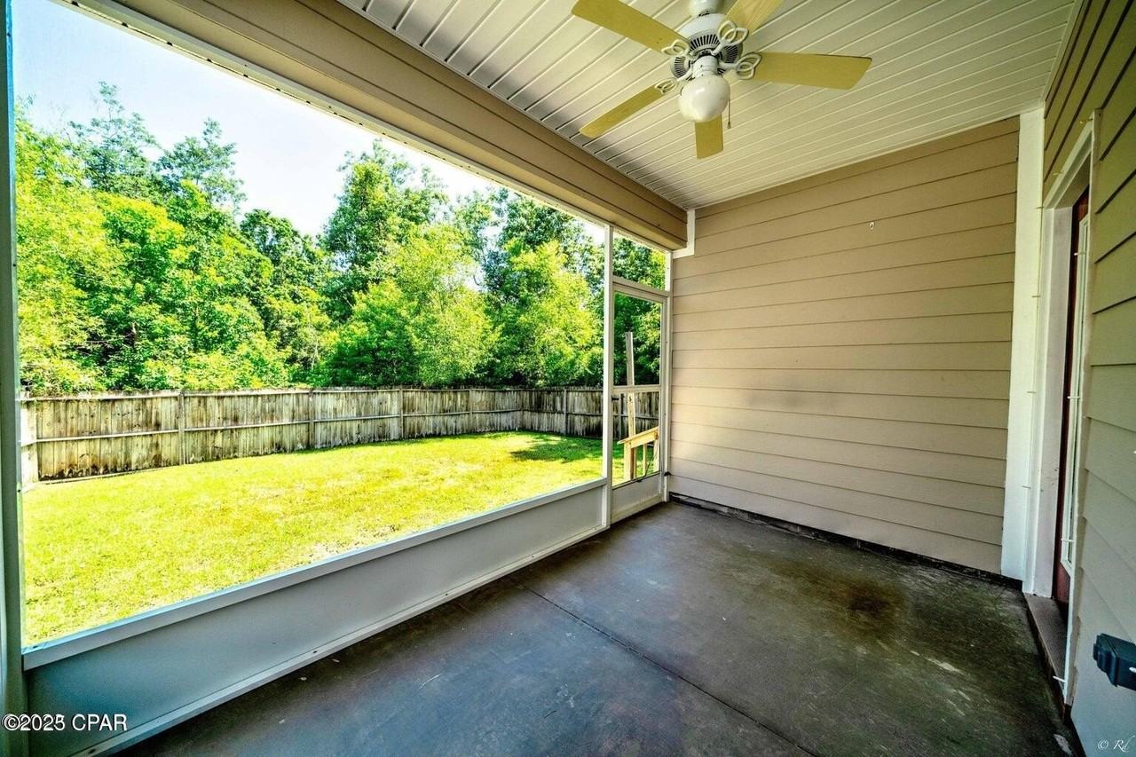 194 Escanaba Ave - Photo 6 of 35