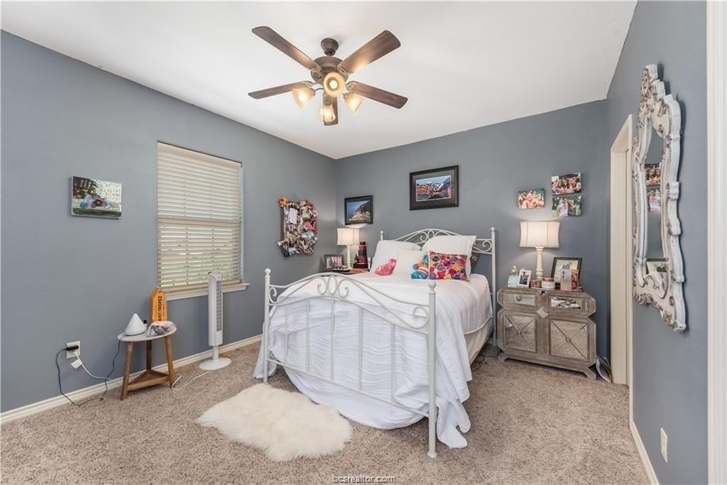 502 Deacon Dr - Photo 6 of 14