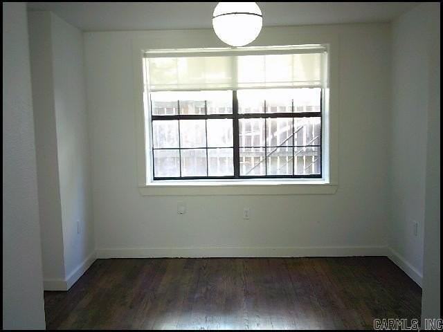 1520 Broadway St Apt B - Photo 7 of 16