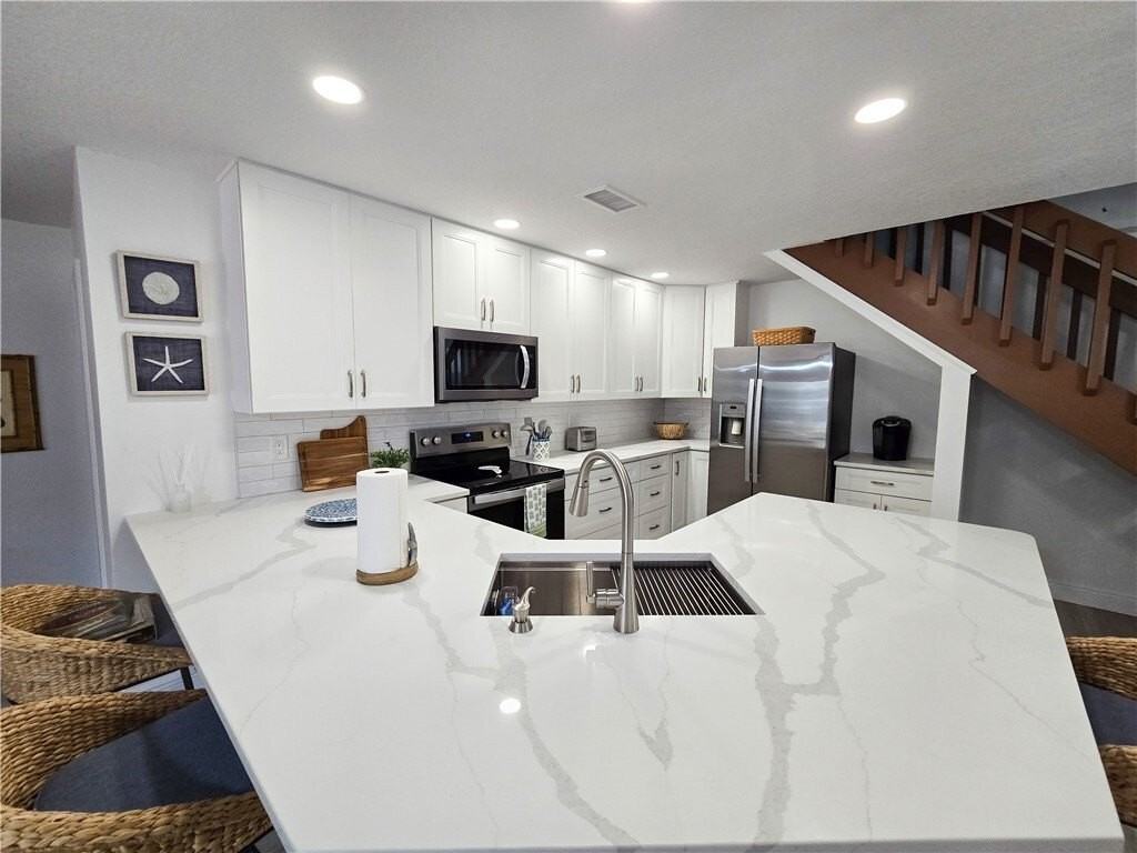 4949 N HIGHWAY A1A 204 - Photo 3 of 35