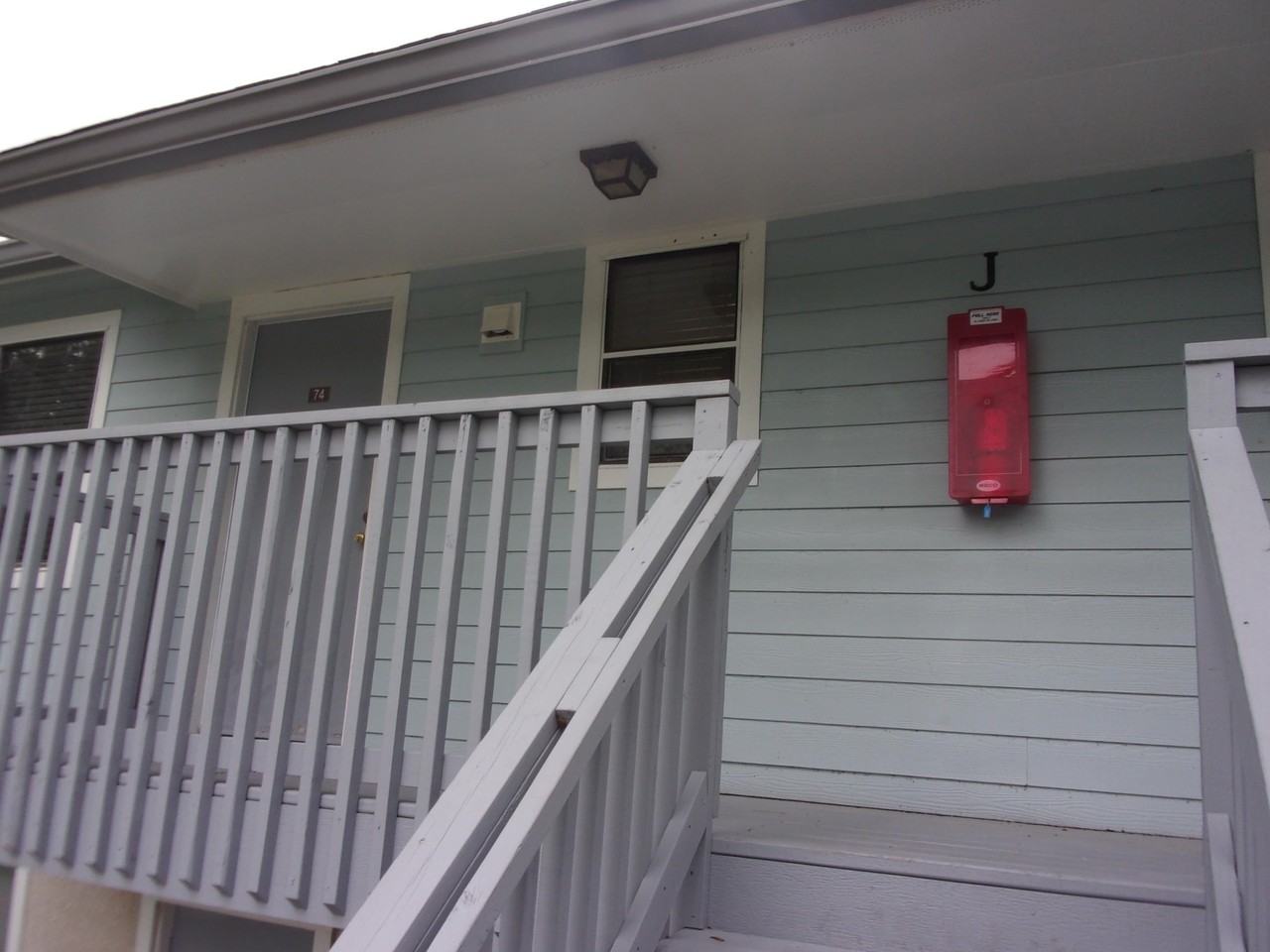 700 W Pope Rd - Photo 2 of 32