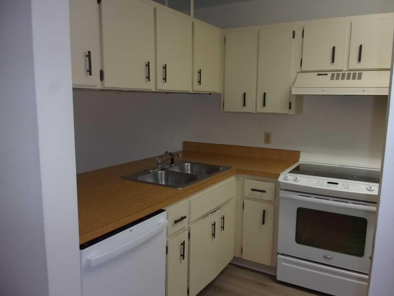 700 W Pope Rd - Photo 7 of 32