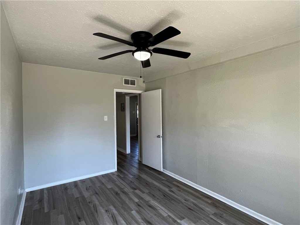 3120 Santa Fe St Apt 25 #25 - Photo 7 of 9